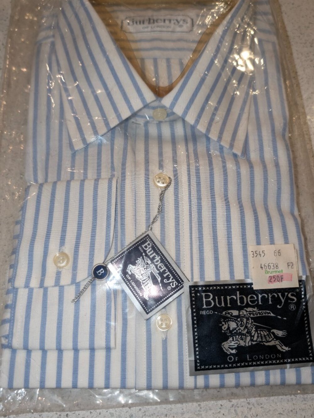 NEW w/Tags-Vintage Burberry's Men's Size 16 Long-Sleeve Button-Down Dress Shirt